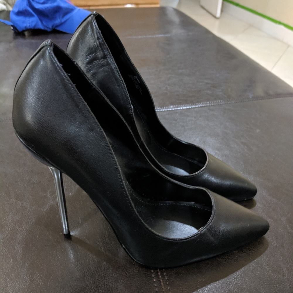 Steve Madden invade pump